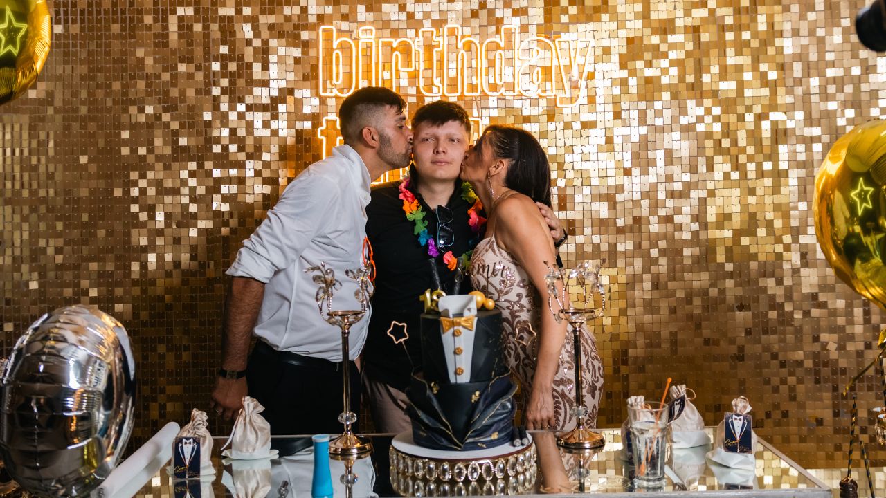 Festejado con sus padres 18 años Rosario — FB Fotografía